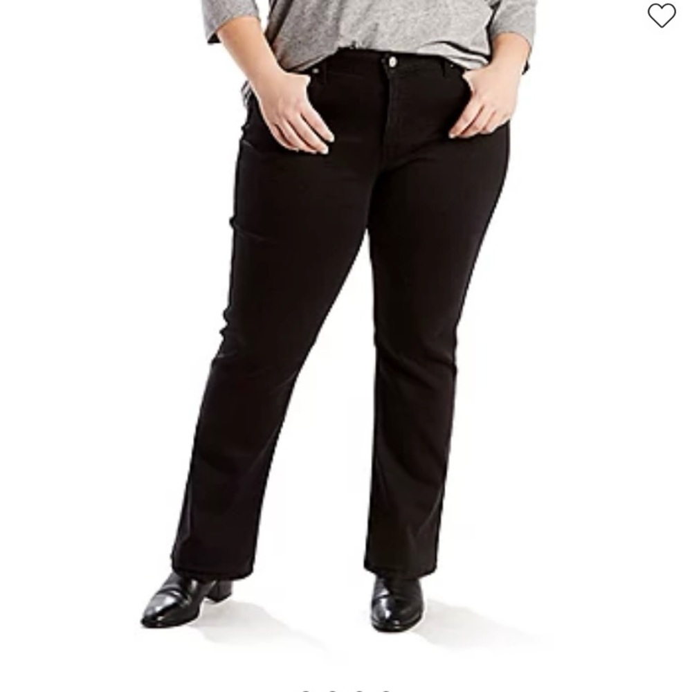Levi’s Straight Leg Jeans